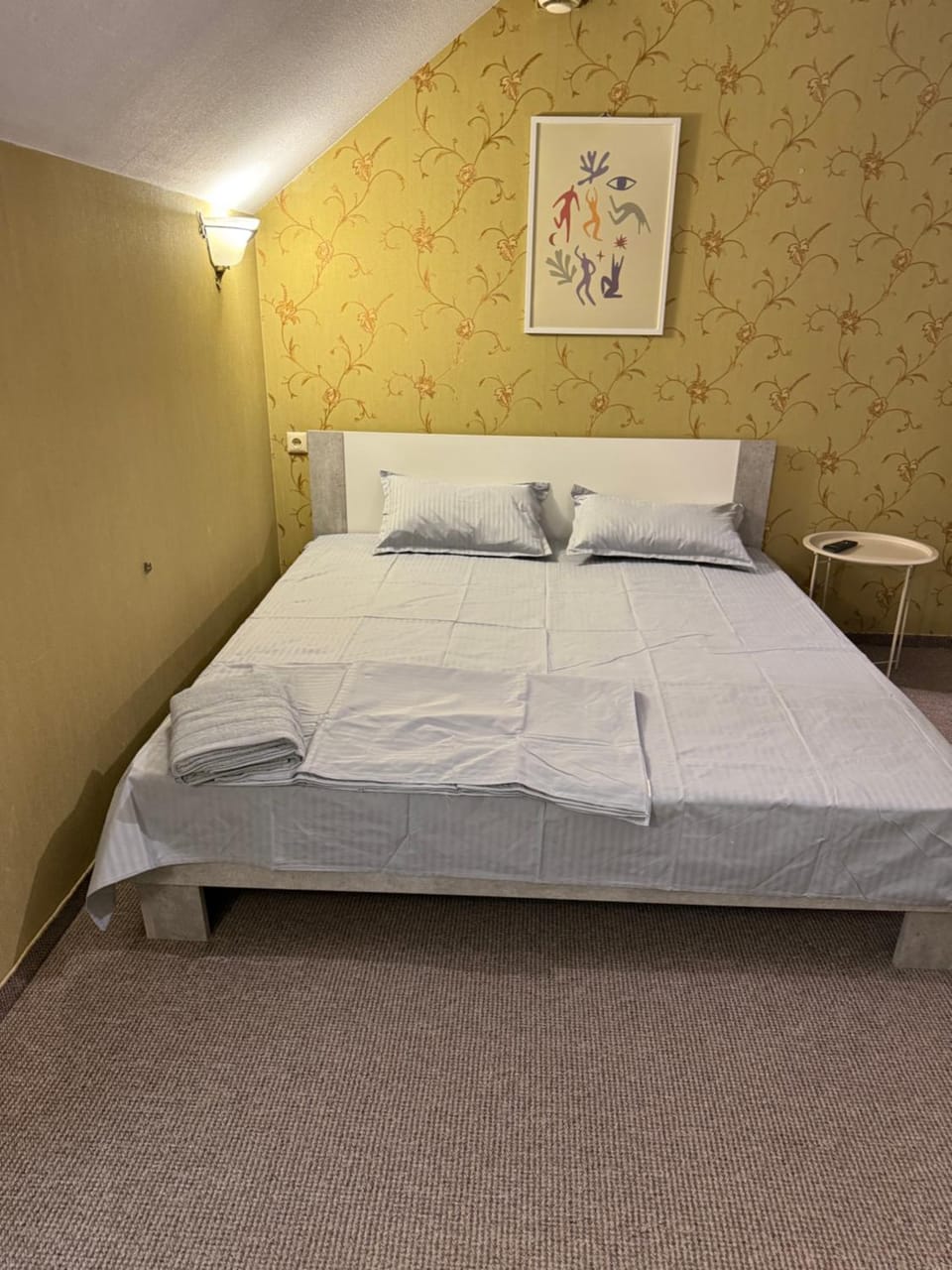 Гарний апартамент через дорогу озеро гарна набережна!!! Apartment in Ukraine