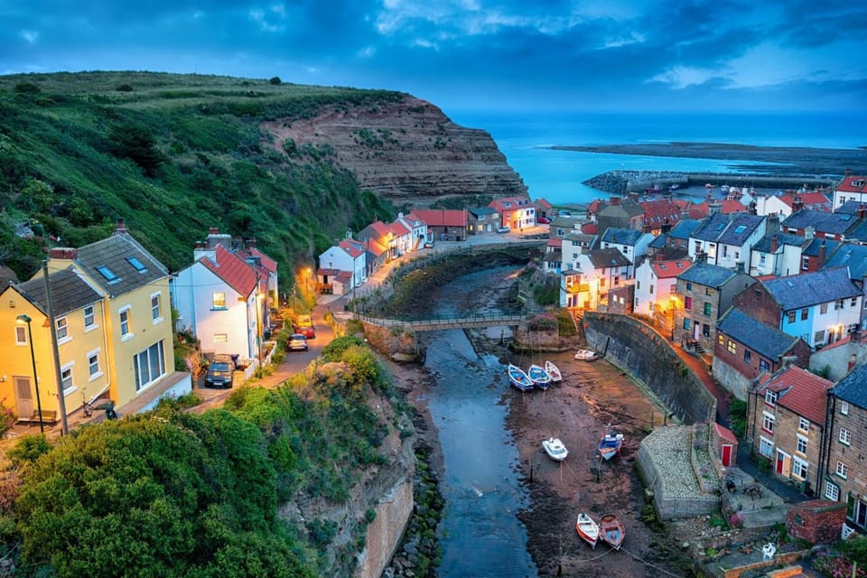 The Yellow Door Cottage, Beckside, Staithes House in Staithes