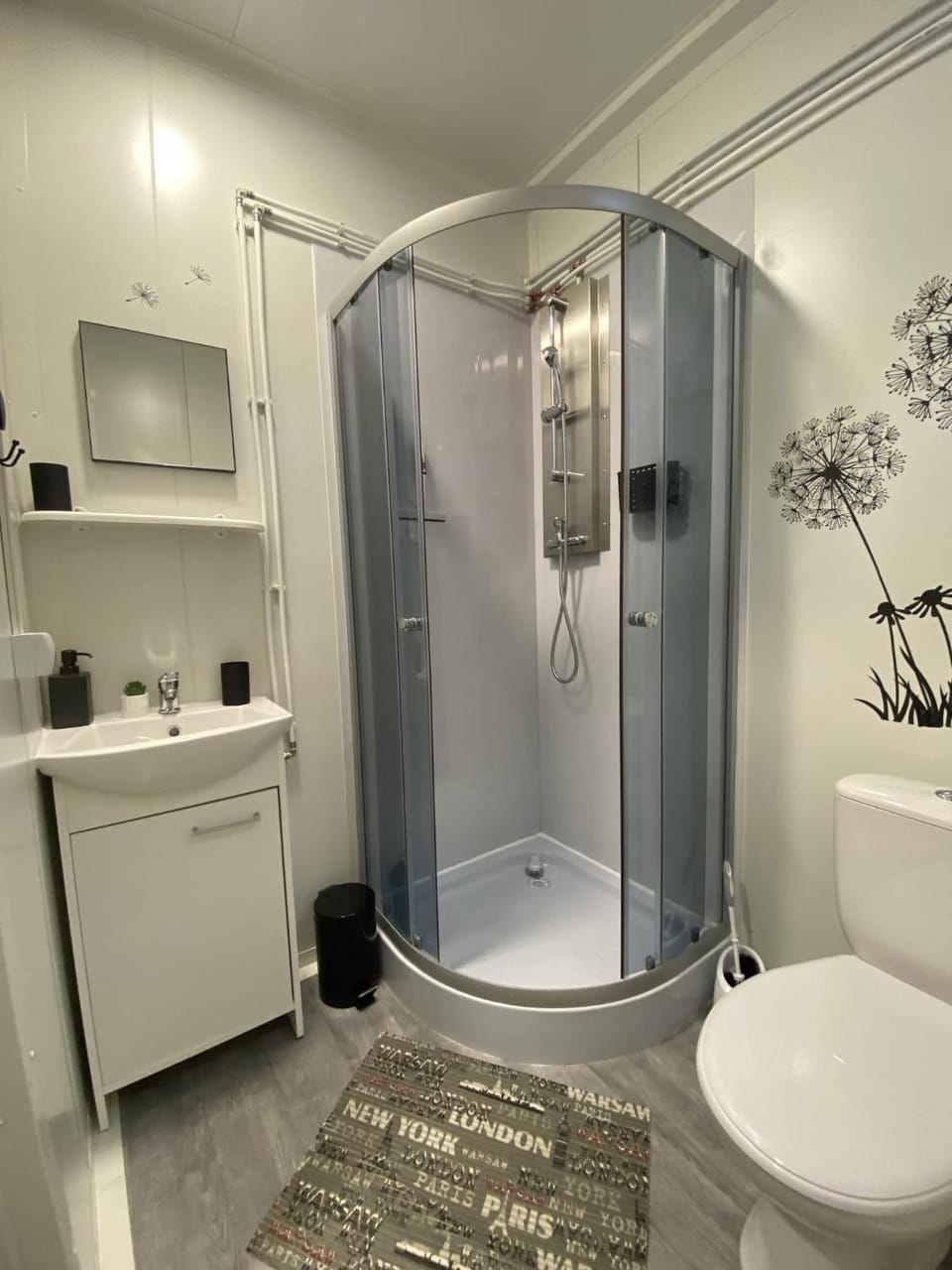 Shower, Toilet, Bathroom