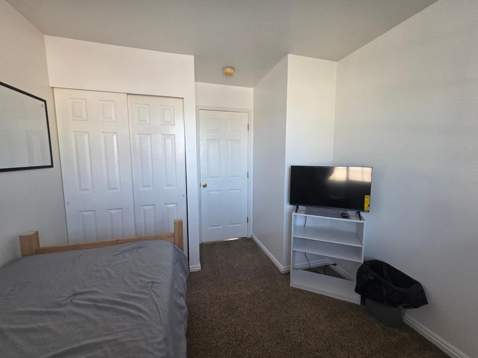 TV and multimedia, wardrobe