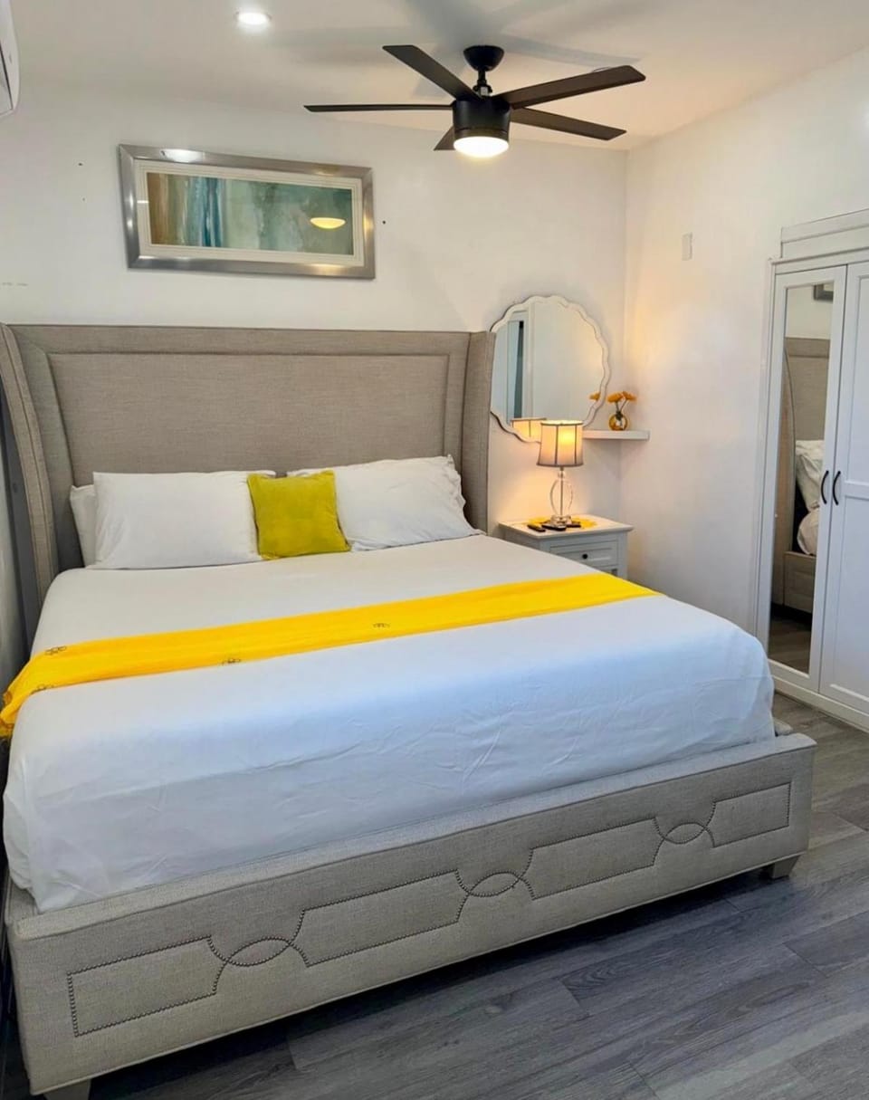 Private Cozy Studio Apartment in Lauderhill