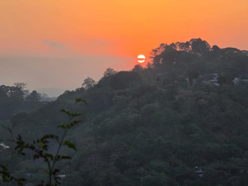 Altura & lago House in El Salvador