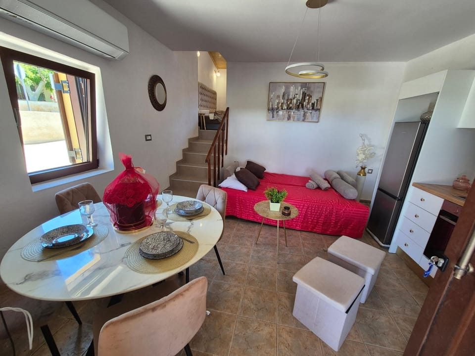 Linary Cozy House House in Crete