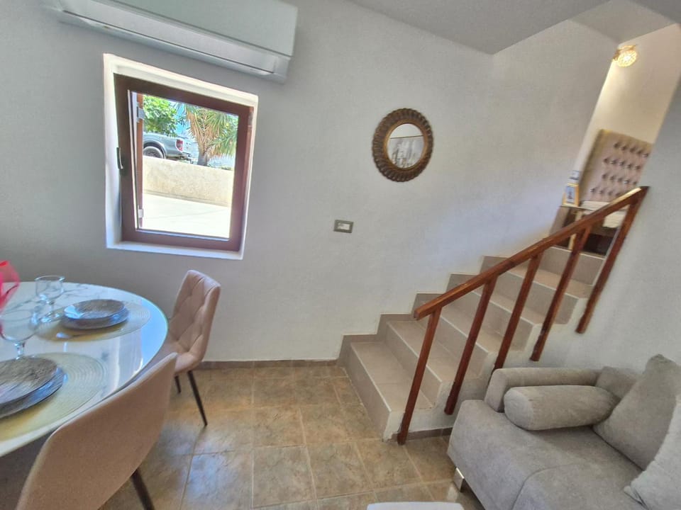 Linary Cozy House House in Crete