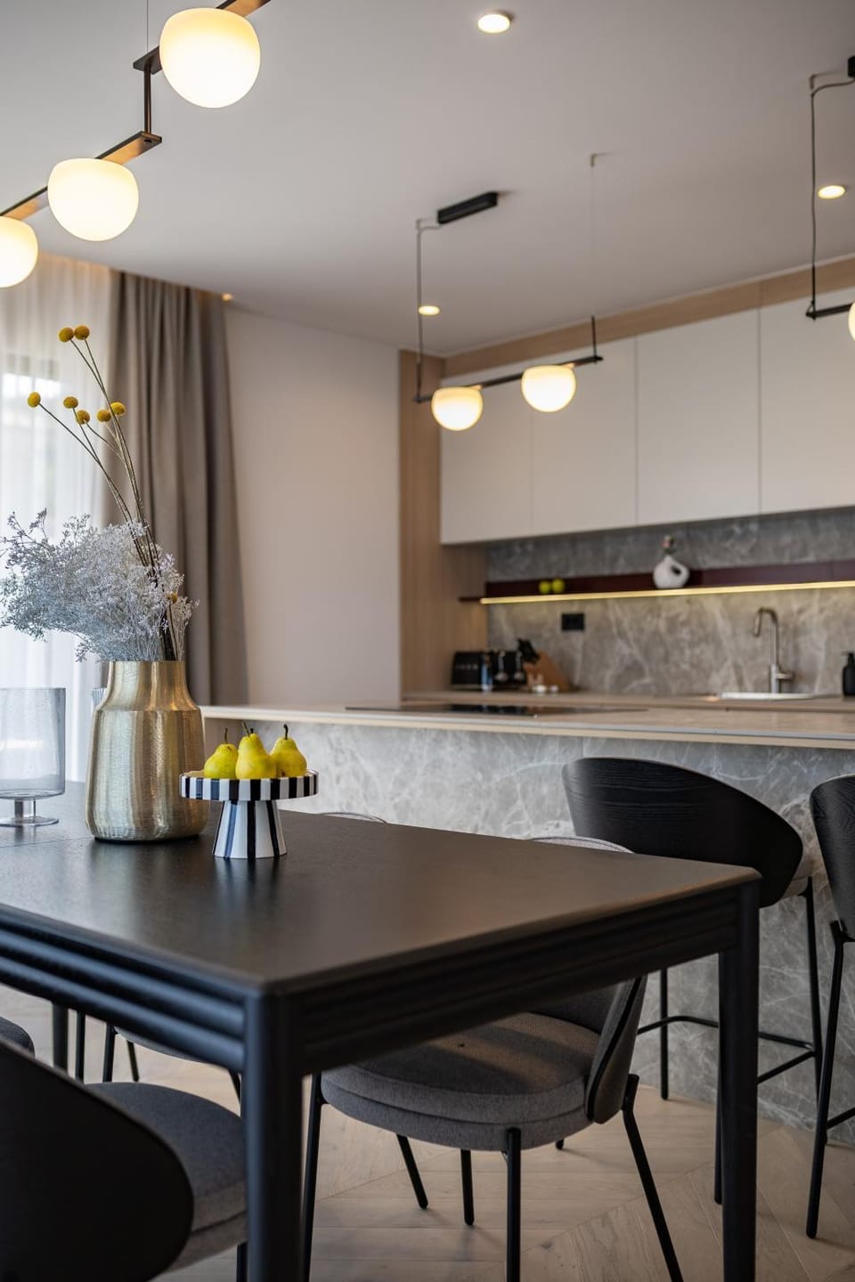 Dinner, kitchen