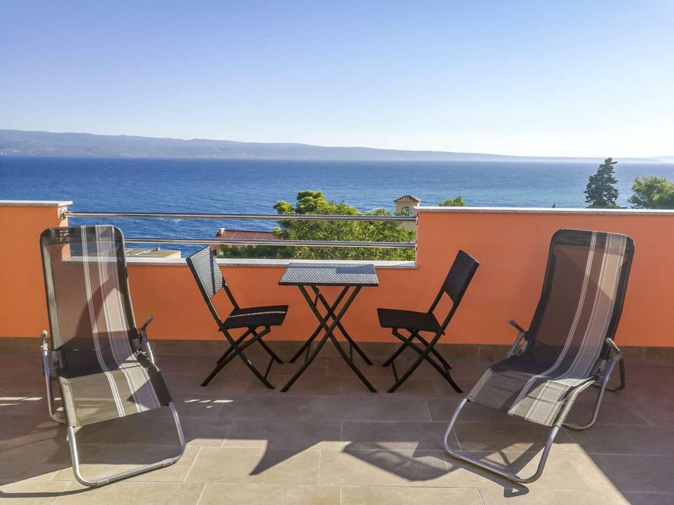 Balcony/Terrace, Balcony/Terrace, Sea view, Sea view, Sunrise, Sunset, sunbed