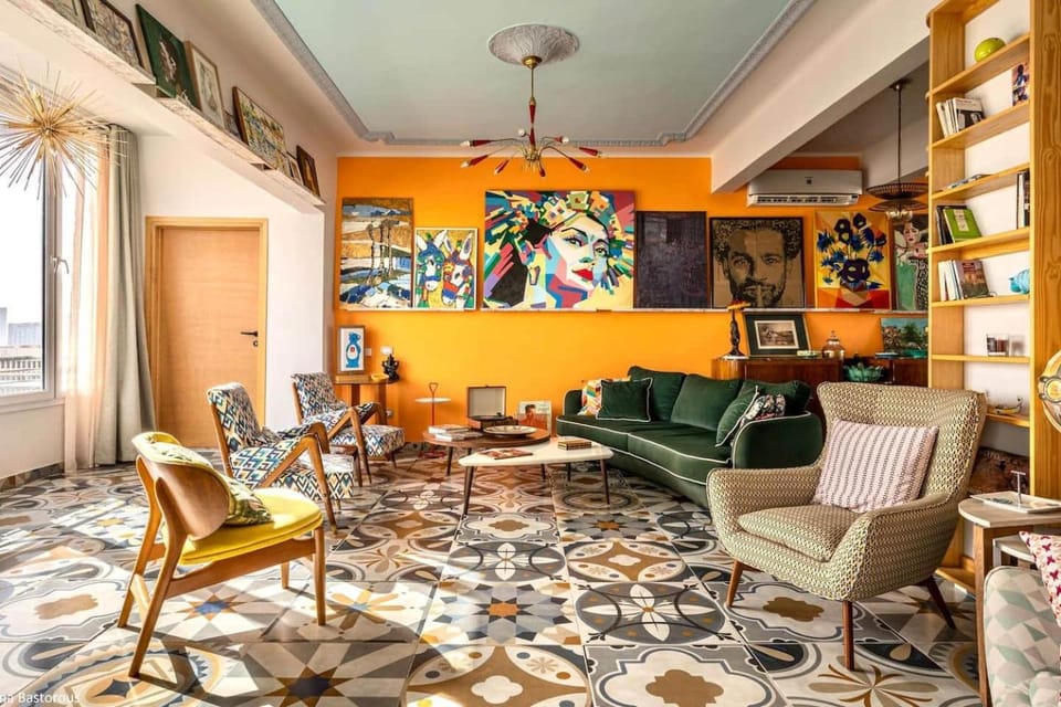 The Magnificent Retro Nile Loft/ Zamalek View Apartment in Cairo