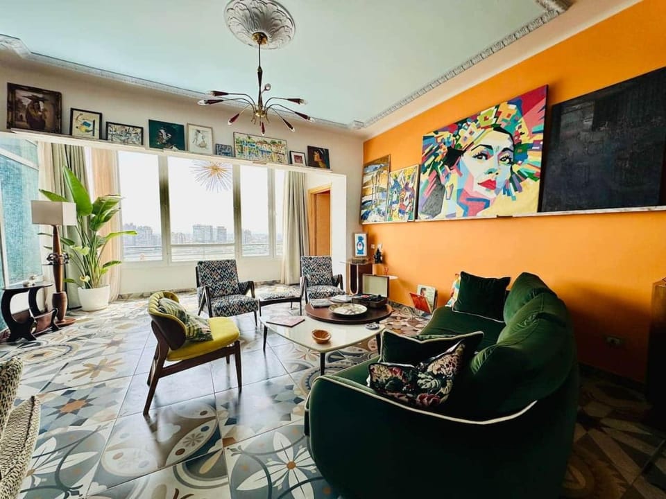 The Magnificent Retro Nile Loft/ Zamalek View Apartment in Cairo