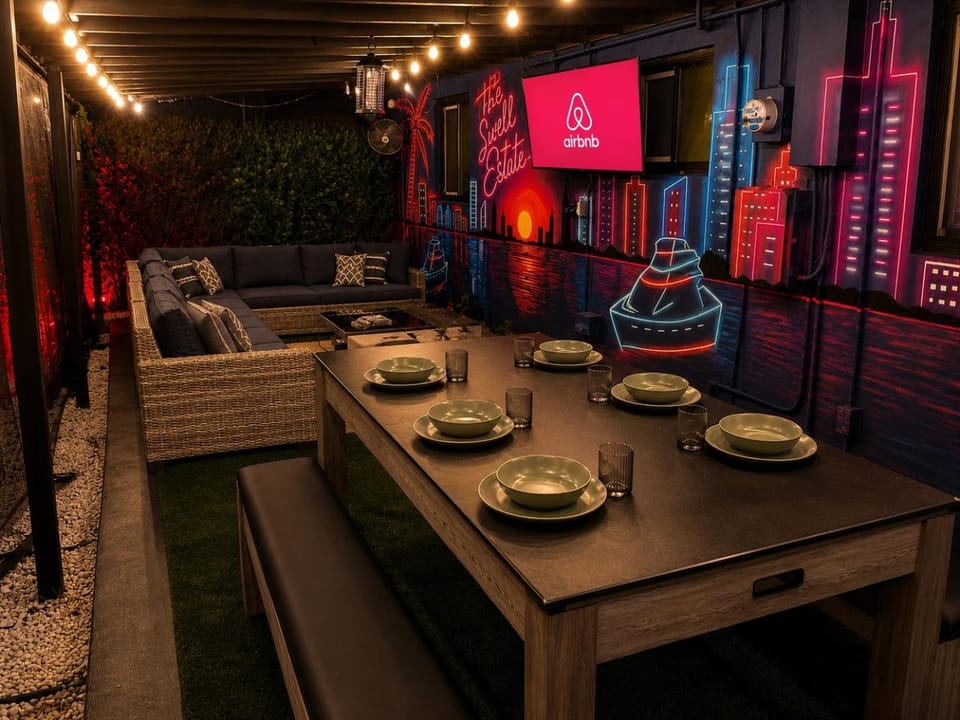 Modern Retreat Near Beach, Las Olas & Hard Rock Villa in Oakland Park
