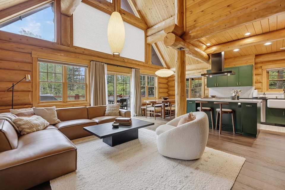 Log Cabin with Shou Sugi Ban Fireplace - VH401 home Cabin in Bear Valley