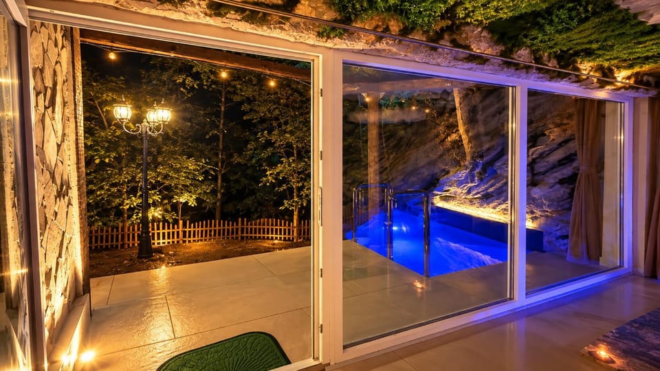 Night, Garden, Garden view, Pool view