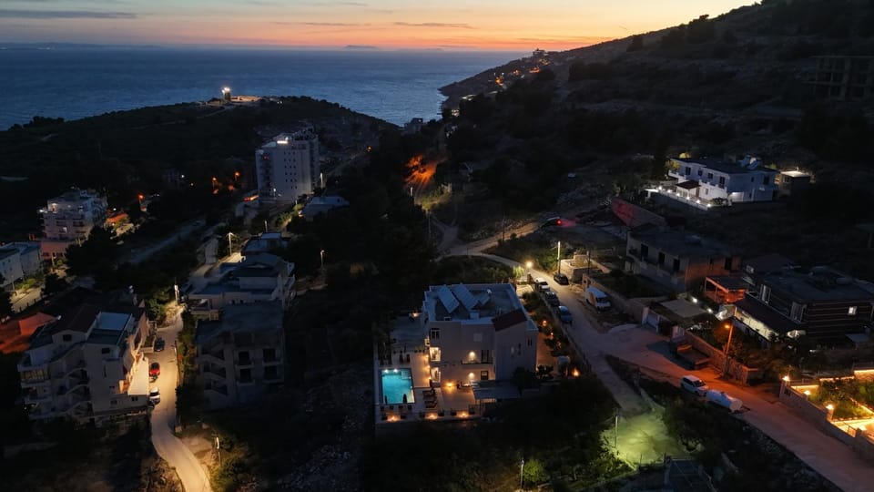 Safir Luxury Suites Apartment hotel in Sarandë