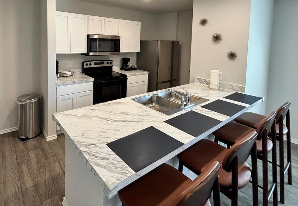 Kitchen or kitchenette, kitchen, kitchen