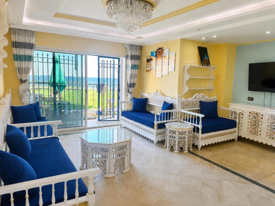 Seaside Mediterranean Home Apartment in Tunisia