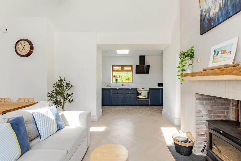 Cosy Cottage Retreat House in County Sligo