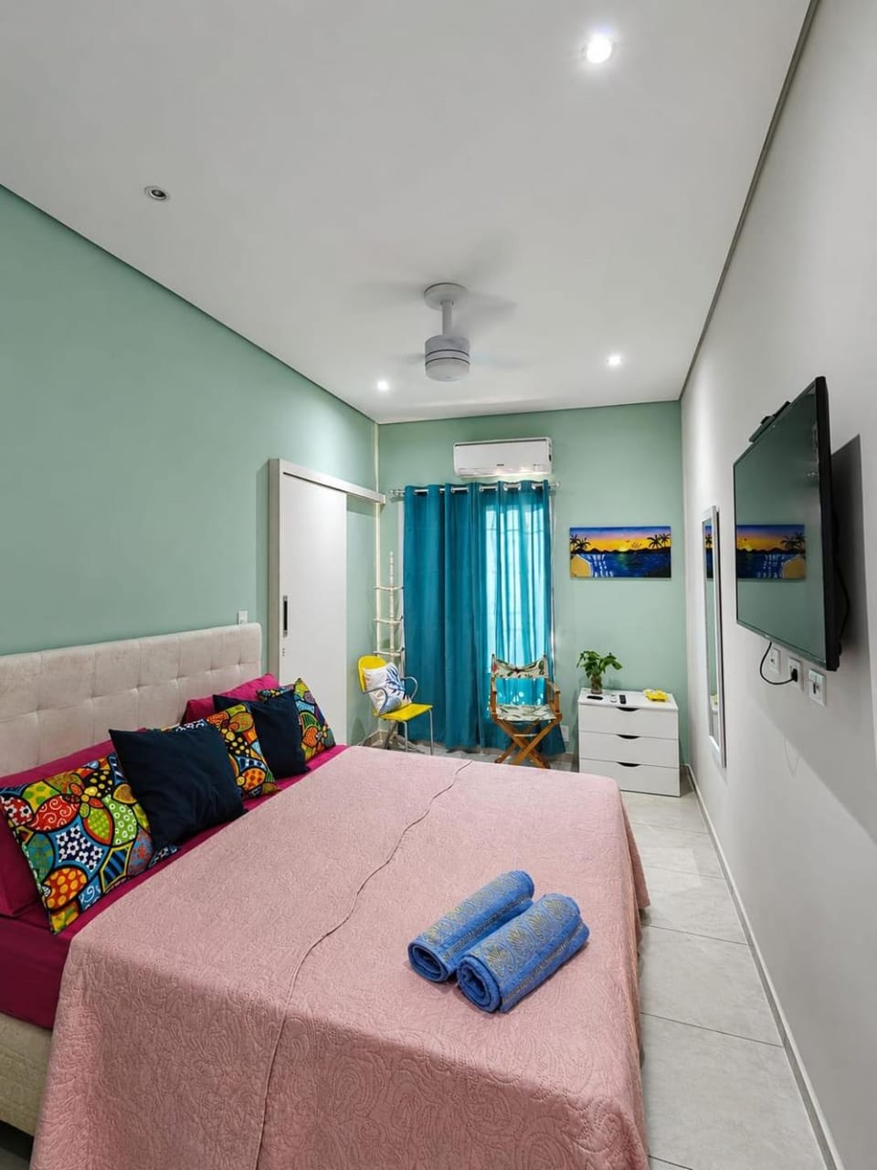 Shower, TV and multimedia, internet, wardrobe, washing machine, air conditioner