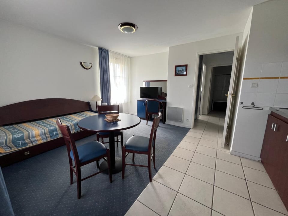 Appartement cosy proche des Thermes - 4 pers. - FR-1-541-204 Apartment in Nouvelle-Aquitaine
