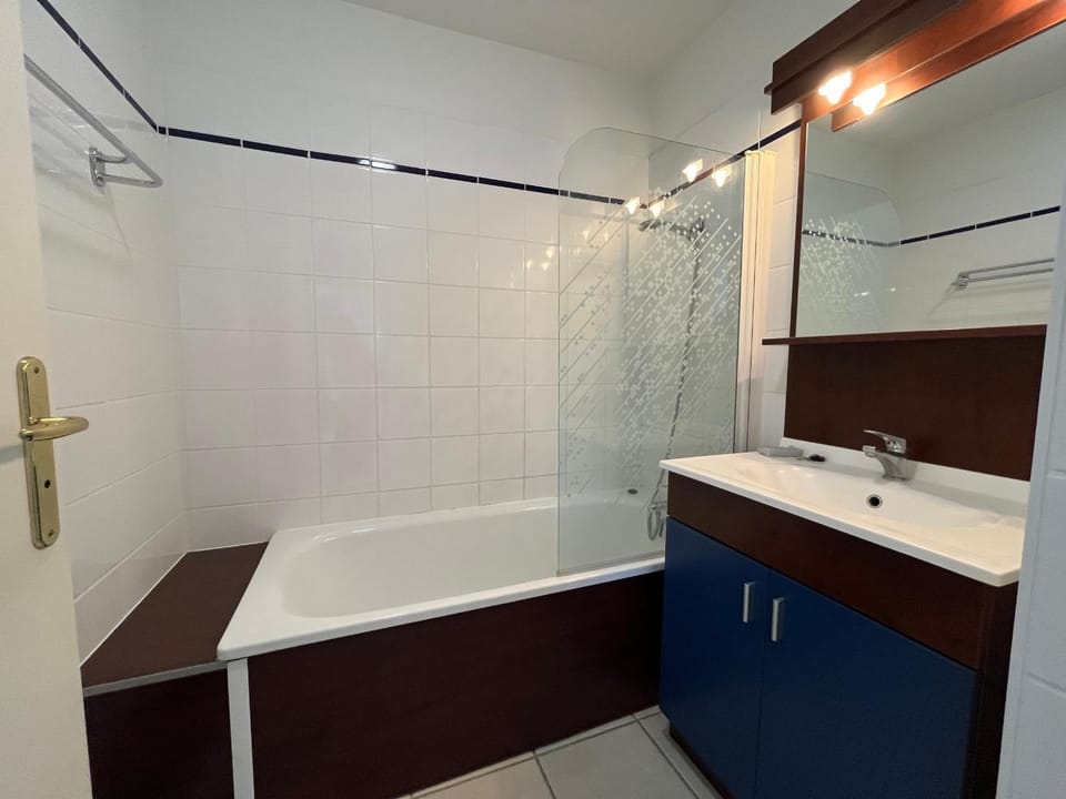 Appartement cosy proche des Thermes - 4 pers. - FR-1-541-204 Apartment in Nouvelle-Aquitaine