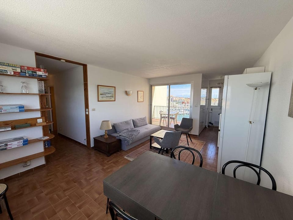 Appartement avec parking - 4/6 pers. - FR-1-81-782 Apartment in Leucate