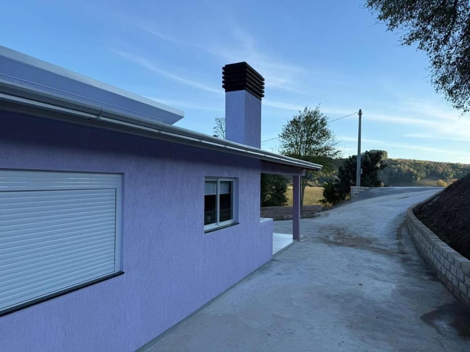 Casa Di Jordana hospedagem House in State of Santa Catarina