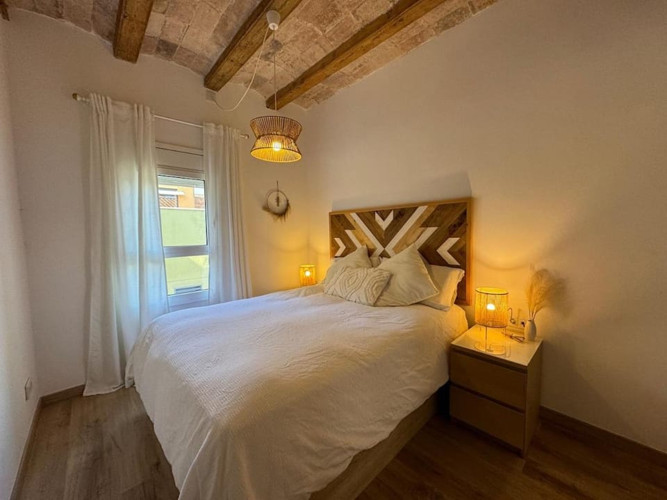 Beachside Apartment 2 Min Walk Apartment in Barcelona