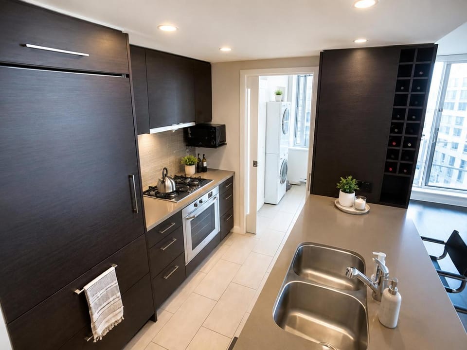 Central 2BR Suite Near BC Place, Rogers Arena and FIFA 2026 Apartment in Vancouver