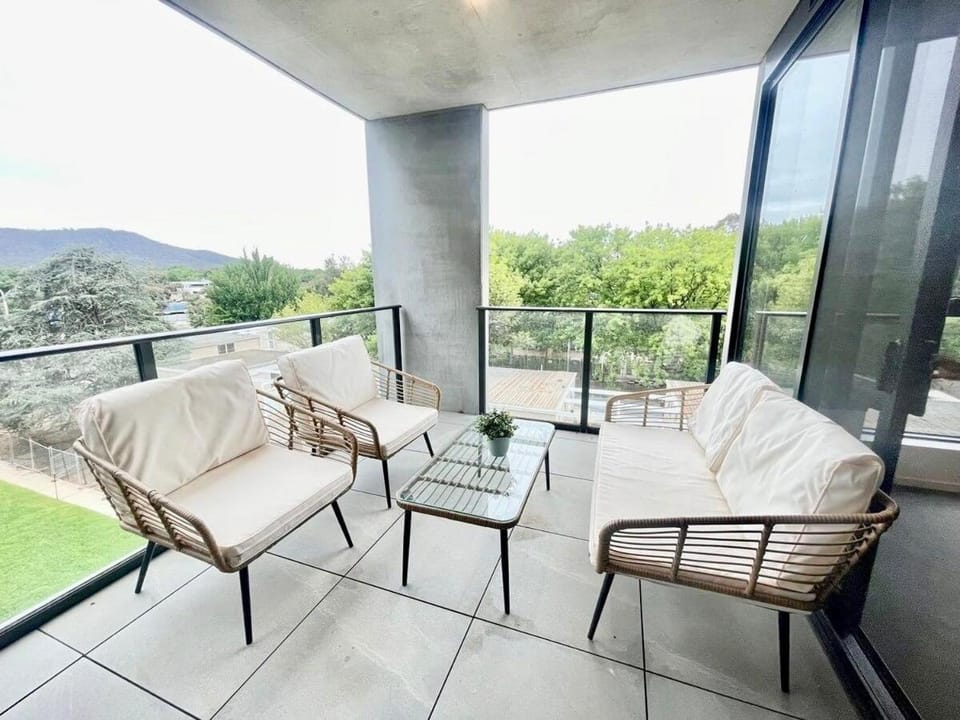 C01-Summit Contemporary stylish 2BR Apartment Apartment in Canberra