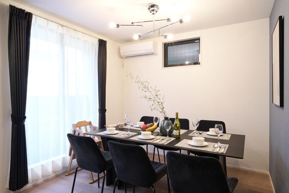 Dining area, air conditioner