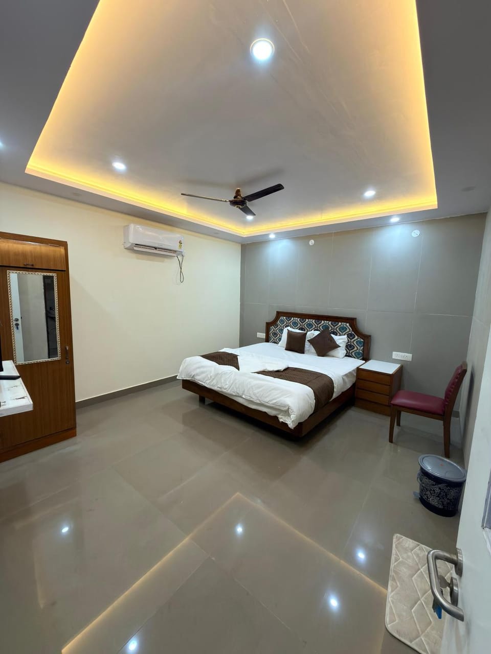 Hotel sunshine Hotel in Uttar Pradesh