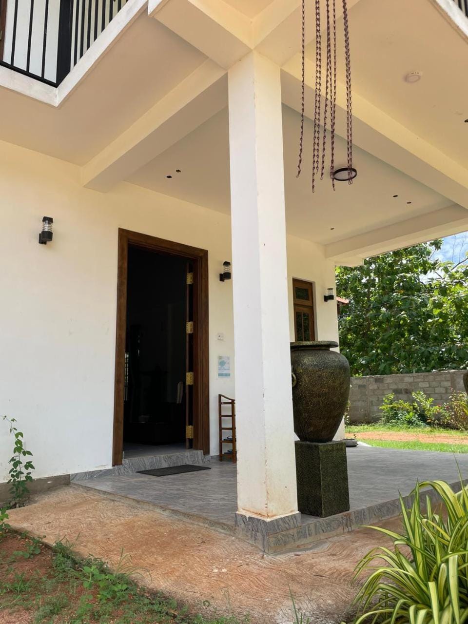 Avara Grove Guest house Bed and Breakfast in Sri Lanka