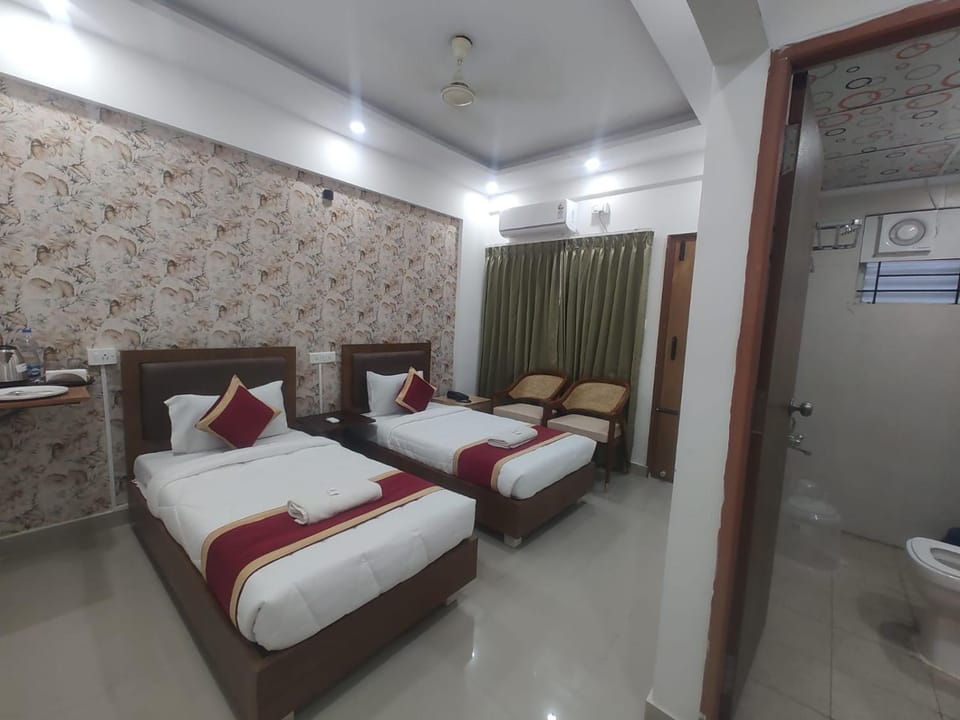 Bathroom, Bedroom