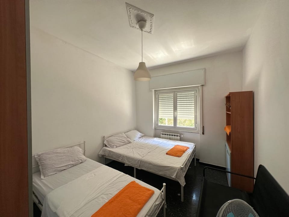 Triple room near centrum Bed and Breakfast in Genoa