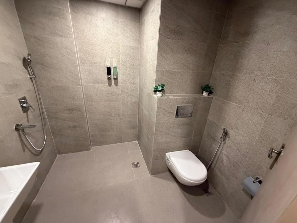 Cozy Studio Near Expo Mart - Bliss Suites Apartment in Uttar Pradesh