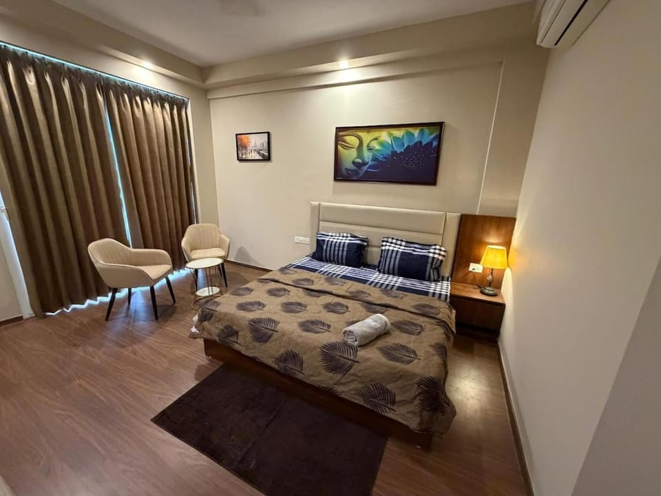 Cozy Studio Near Expo Mart - Bliss Suites Apartment in Uttar Pradesh