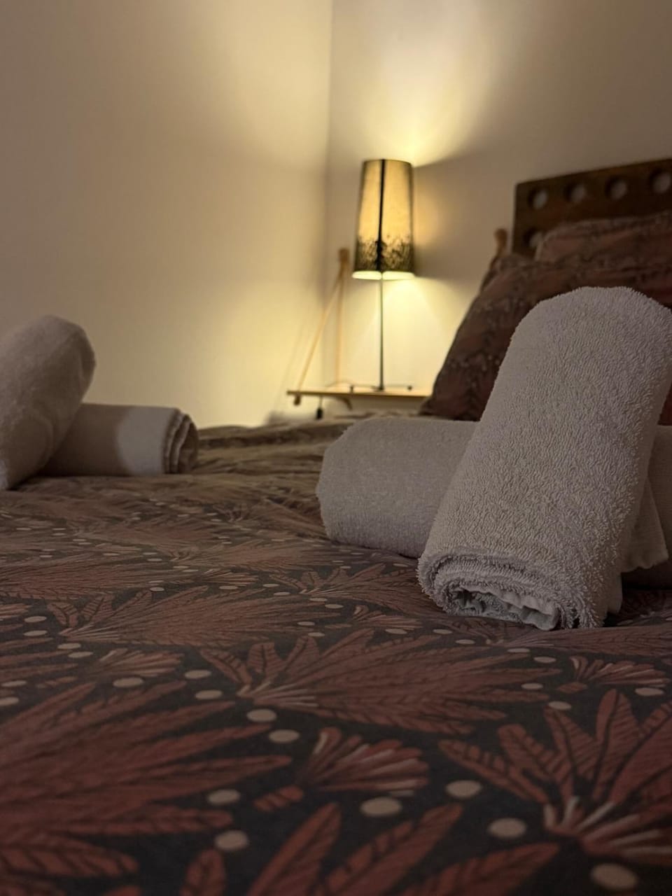 Bedroom, towels