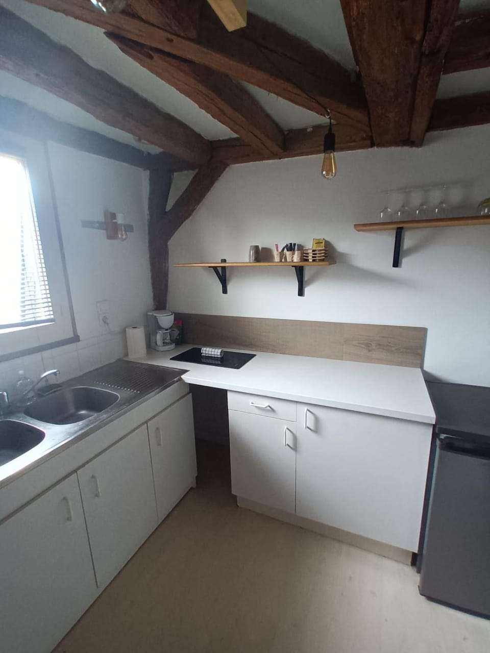 Coffee/tea facilities, kitchen