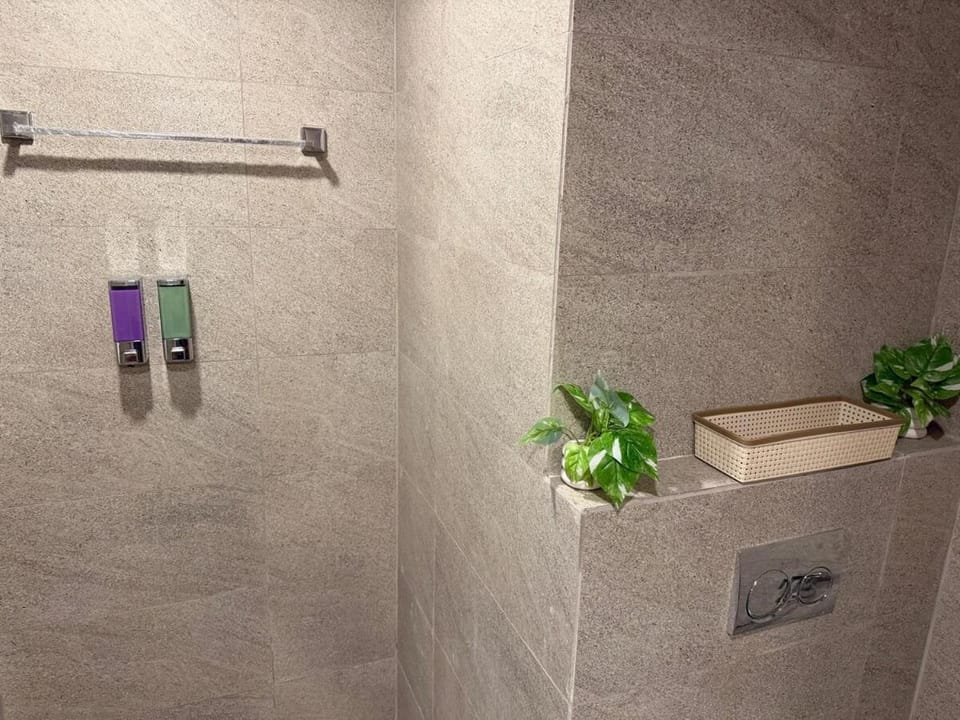 Comfort Studio Retreat - Expo Mart - Bliss Suites Apartment in Uttar Pradesh