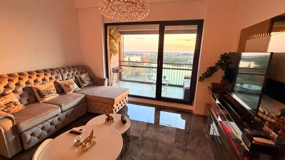 Panorama Bucharest Apolonium Lake Views Apartment in Bucharest