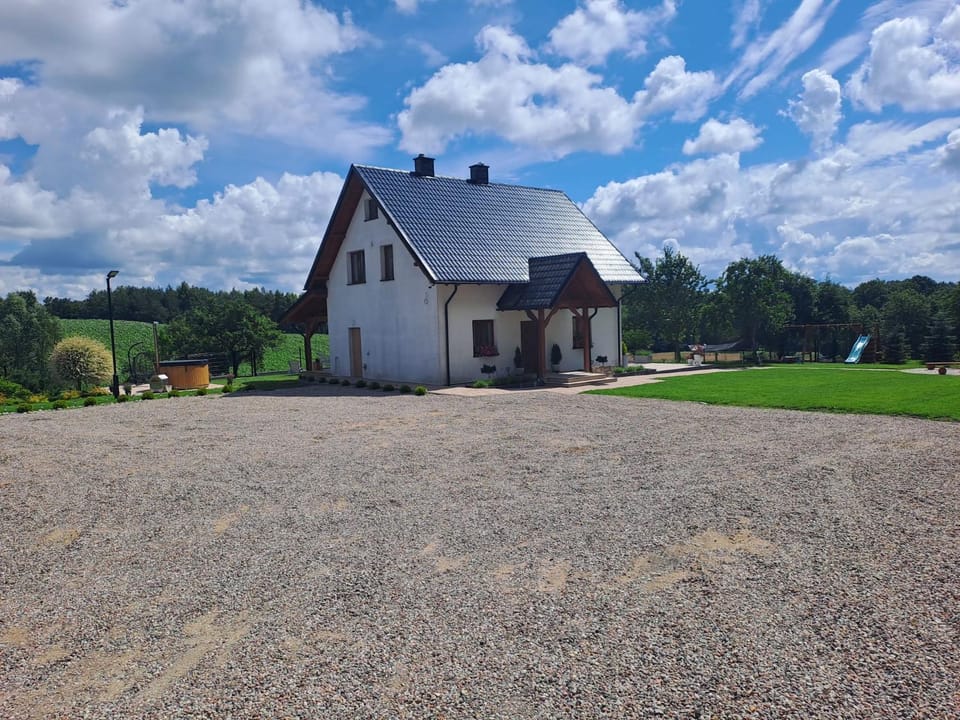 Zielona Ostoja House in Pomeranian Voivodeship