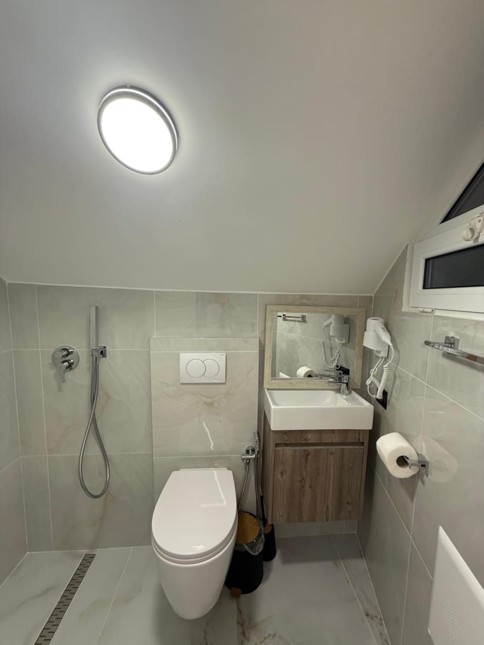 Guesthouse Kurora e Maleve Bed and Breakfast in Europe