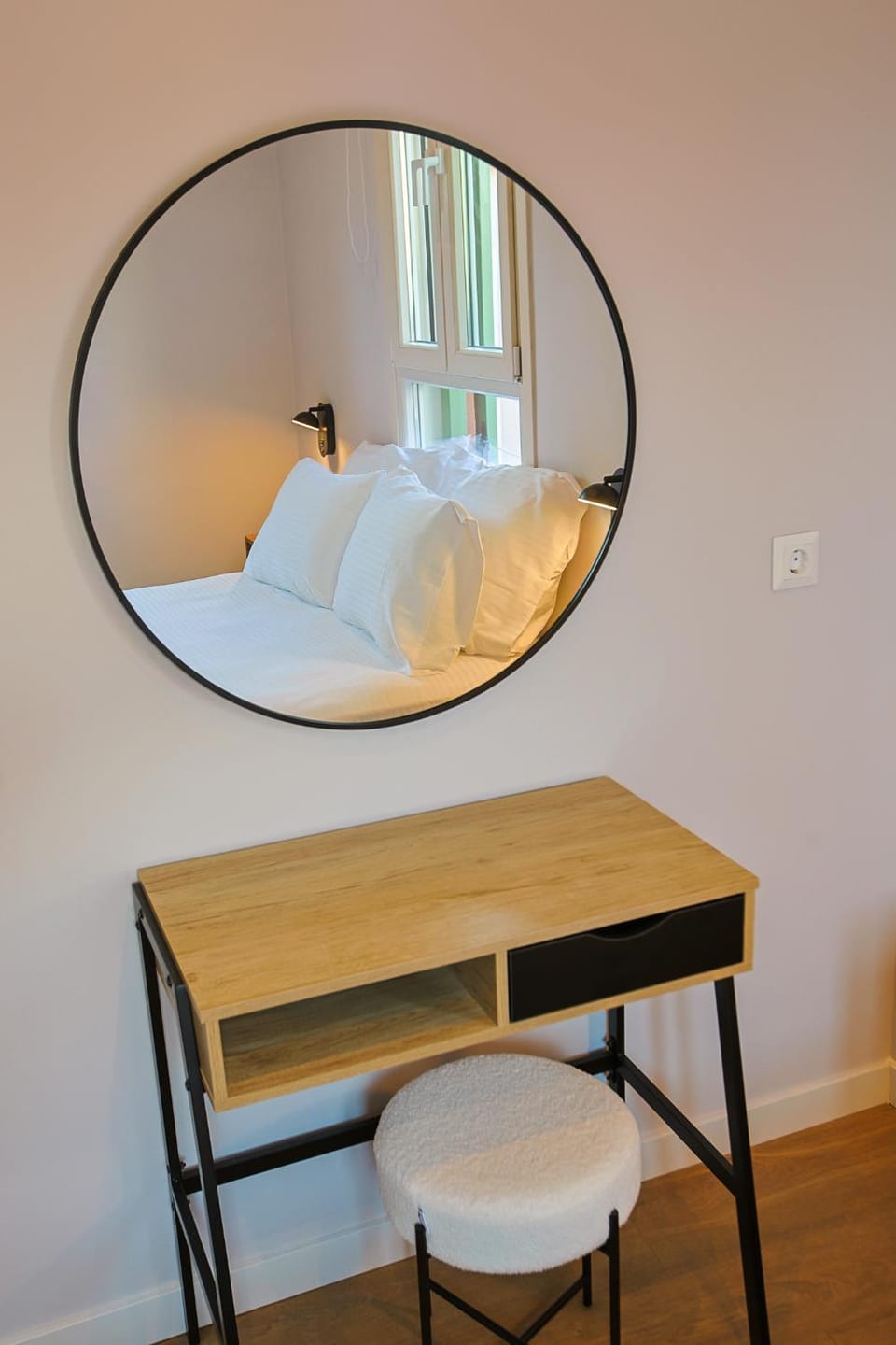 Makaros Nissos City Apartment in İzmir Province