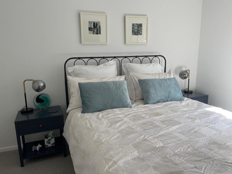 Modern St Asaph Stay -SALT District Favourite Apartment in Christchurch