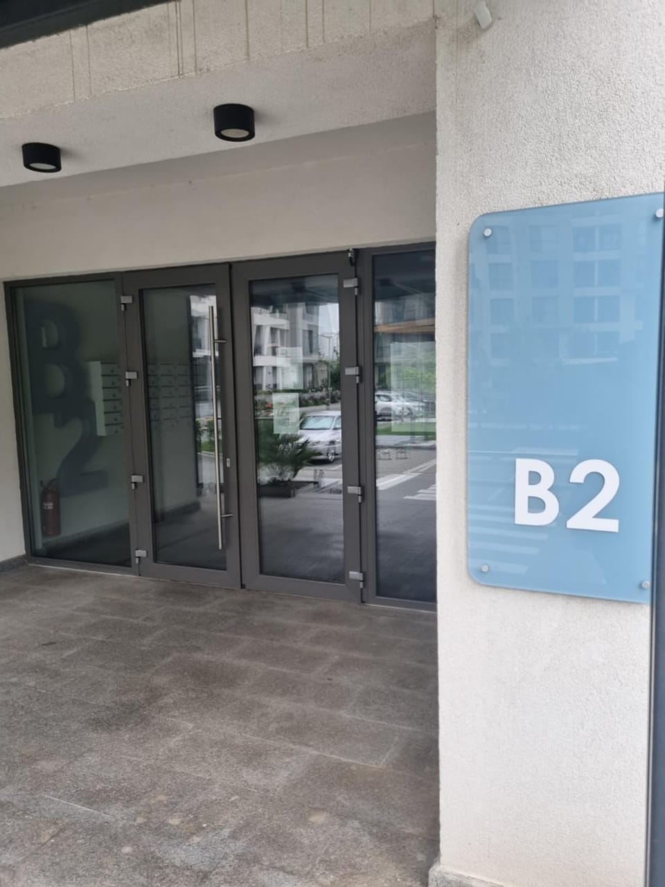 Facade/entrance