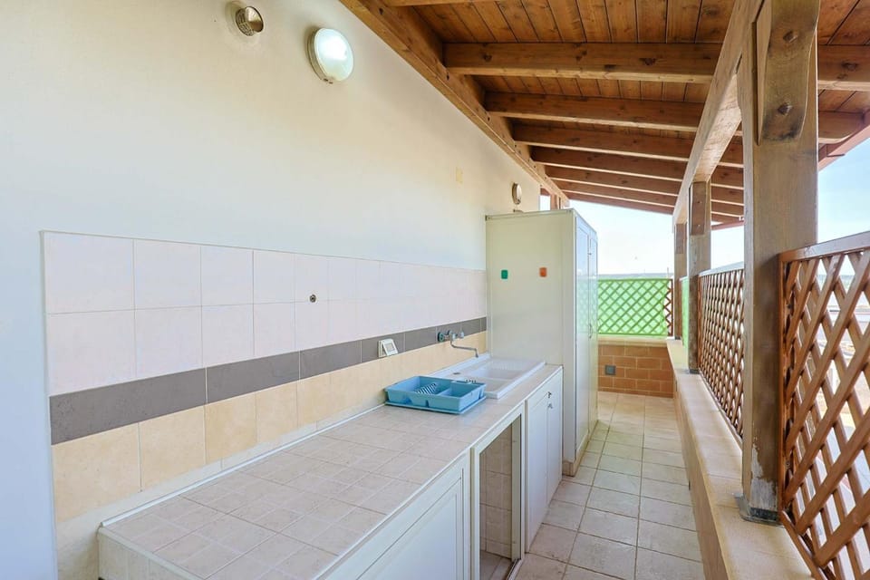 Kitchen or kitchenette, towels
