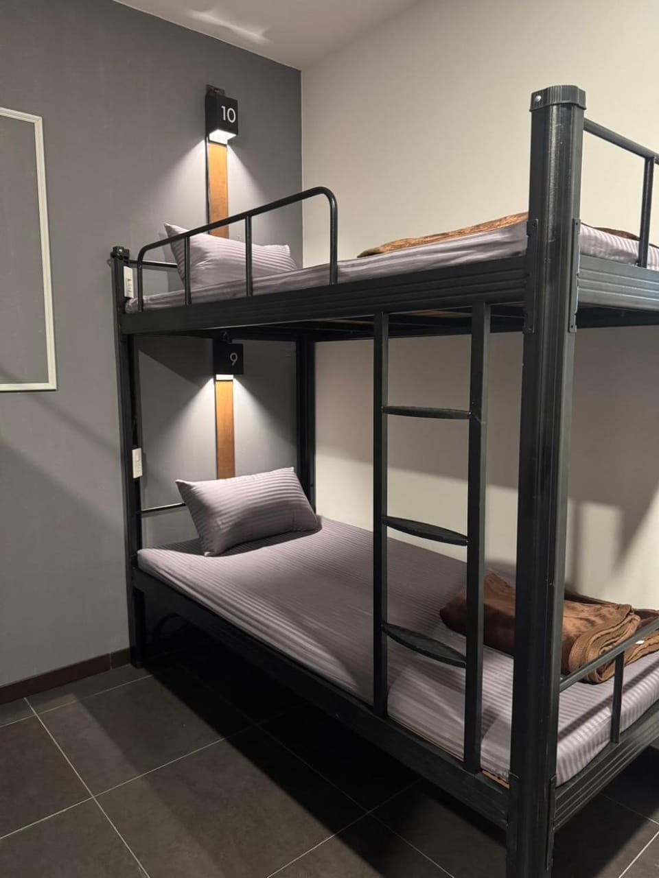 Bed, Photo of the whole room, Bedroom, bunk bed