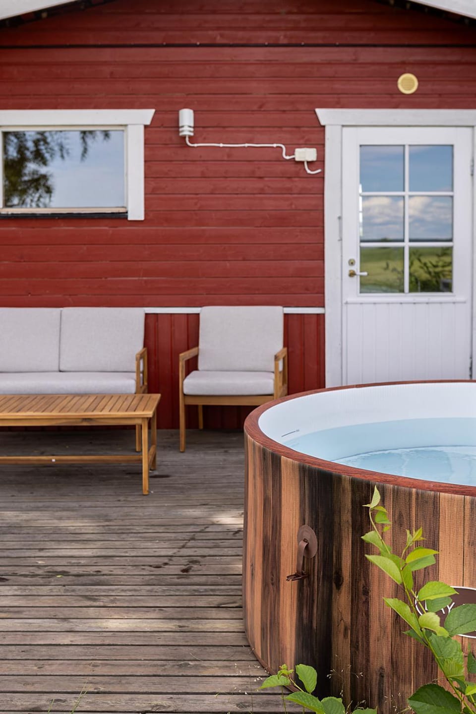 Hot Tub, Sauna, Balcony/Terrace, furniture