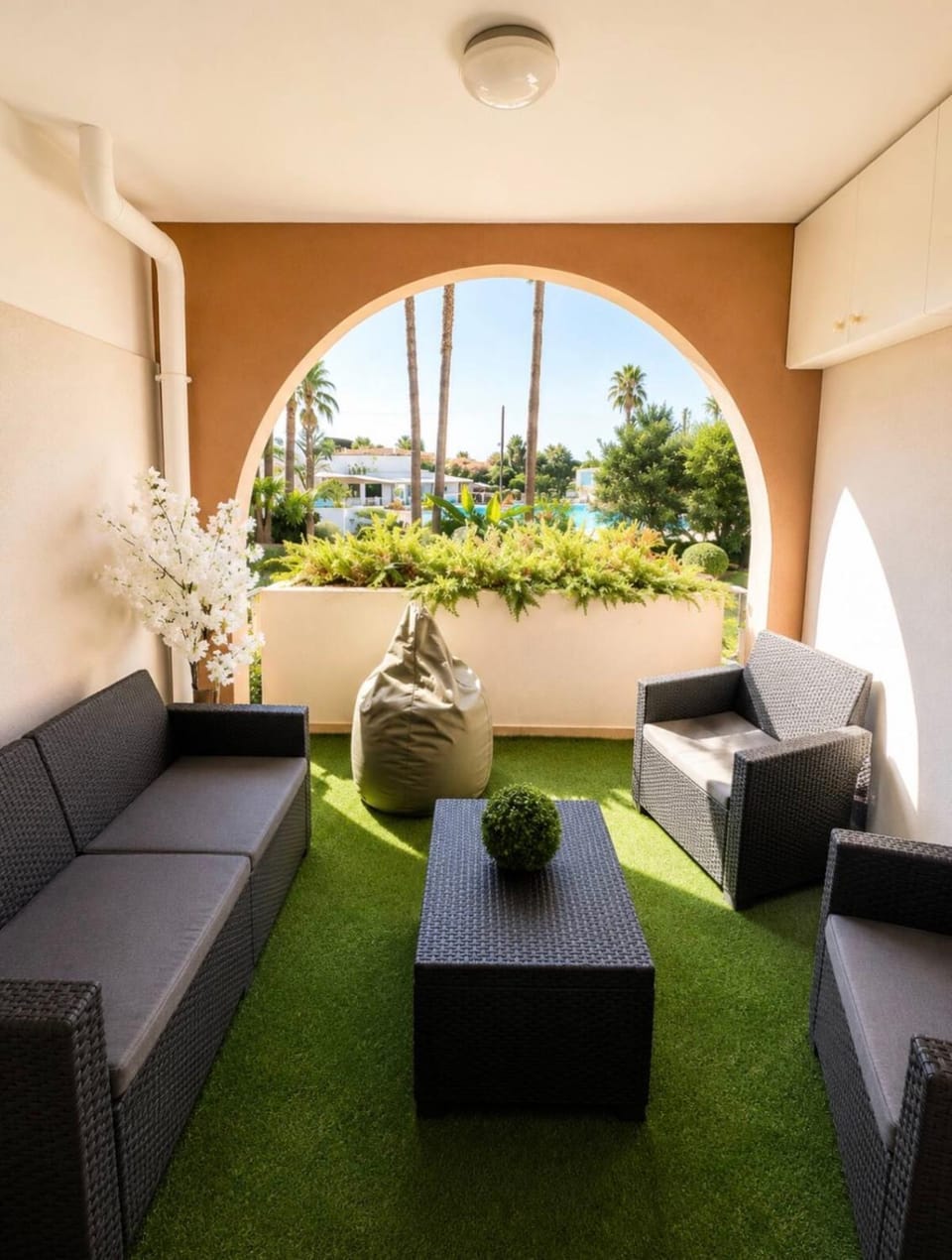 Balcony/Terrace, Garden view