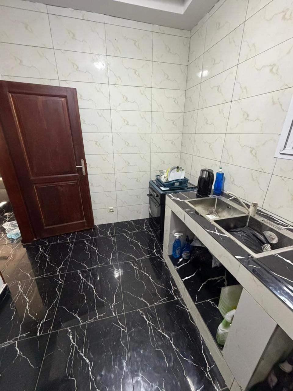 Palace M&E Apartment in Douala
