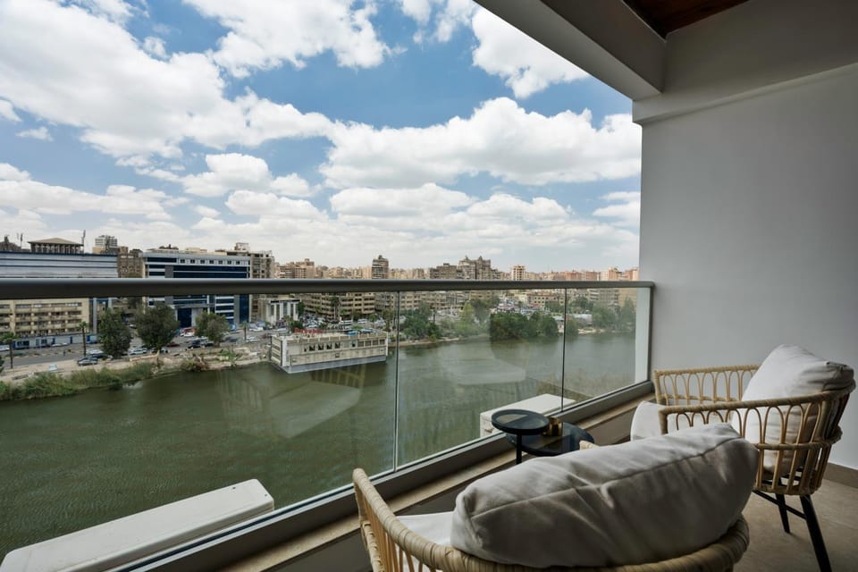 Nile Condos - Lemon Spaces Zamalek Apartment in Cairo