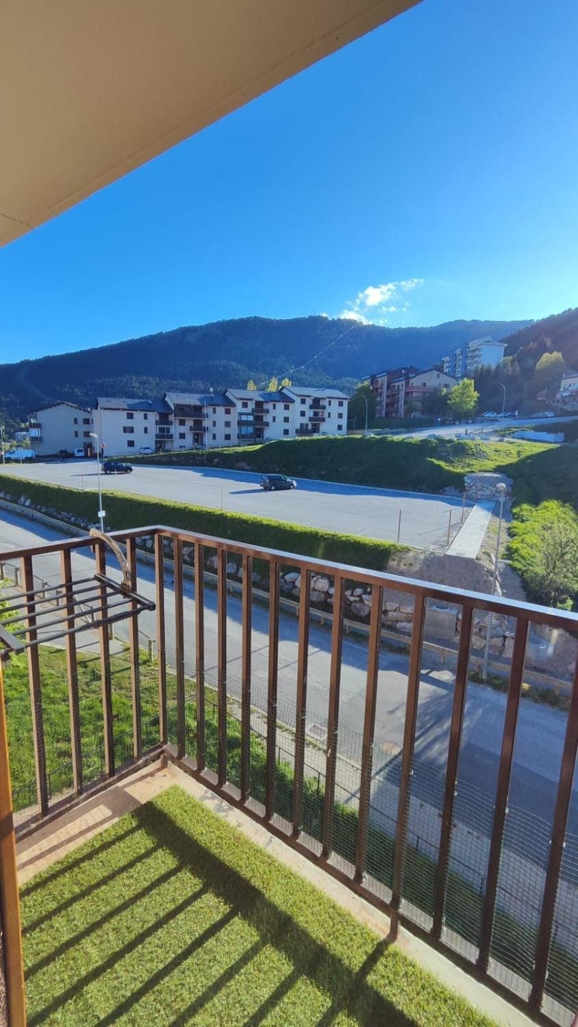Solarium Mountain Studio 4 People Les Angles Apartment in Occitanie